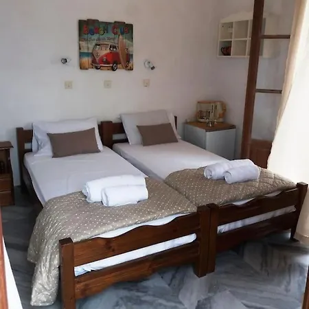 Antonis House By The Sea Apartman *