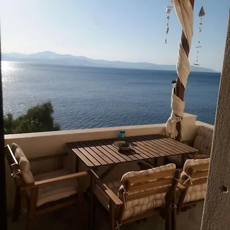 Apartment Antonis House By The Sea *